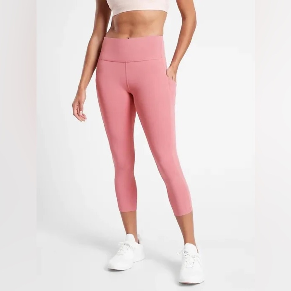 NWT Athleta Ultimate Stash Pocket Tights